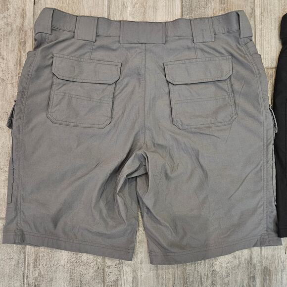 Duluth Trading Co Men’s Shorts Lot of 2 Size 42 Cargo Flat Front Gray Black - Picture 14 of 16